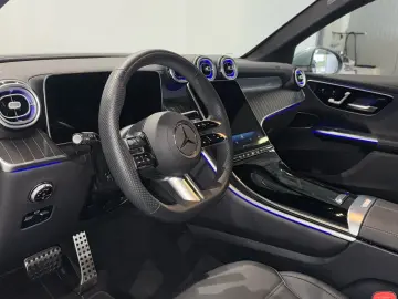 MERCEDES-BENZ GLC 400 e 4M AMG Panorama Multikontursitze AHK