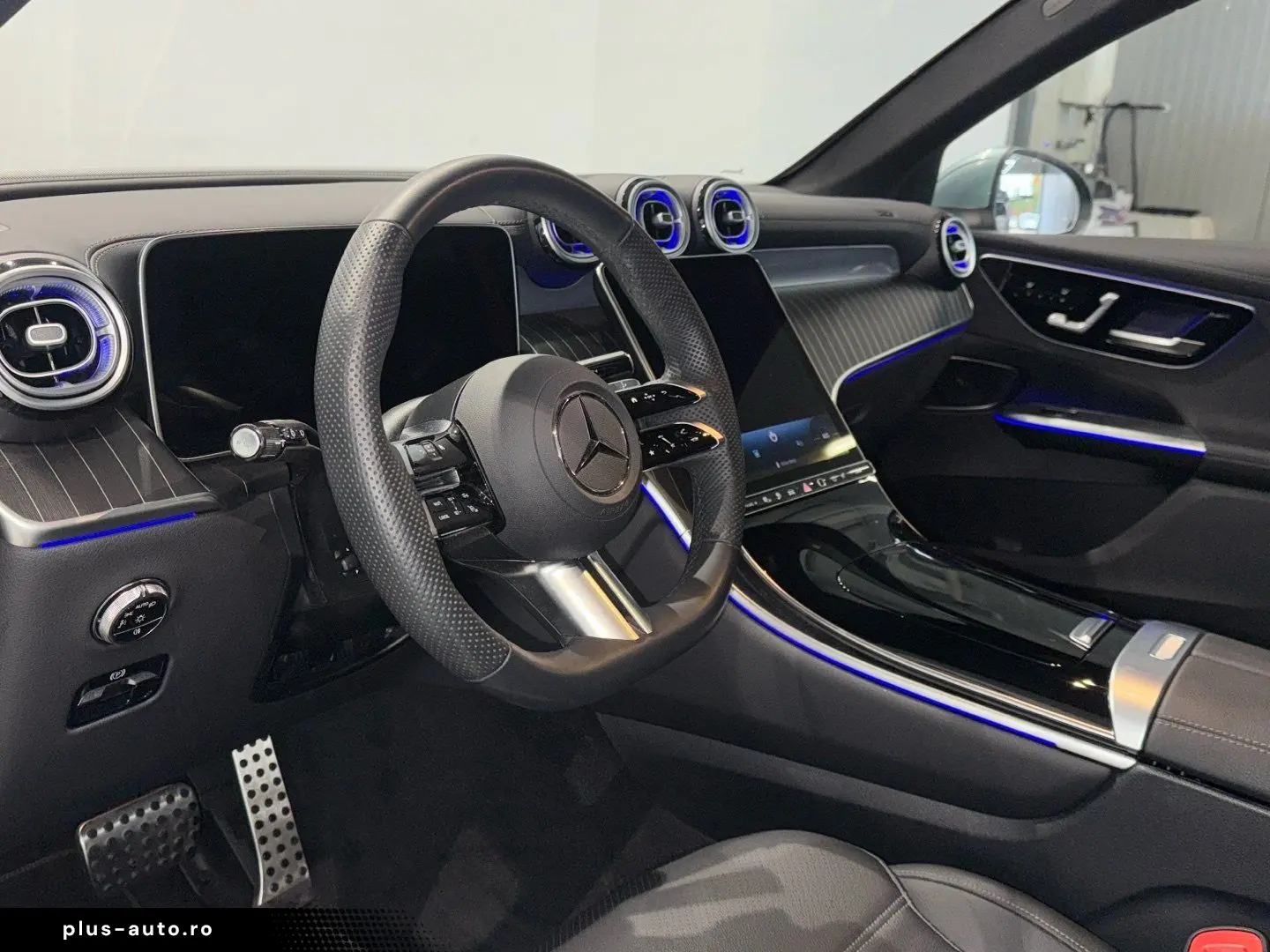 MERCEDES-BENZ GLC 400 e 4M AMG Panorama Multikontursitze AHK