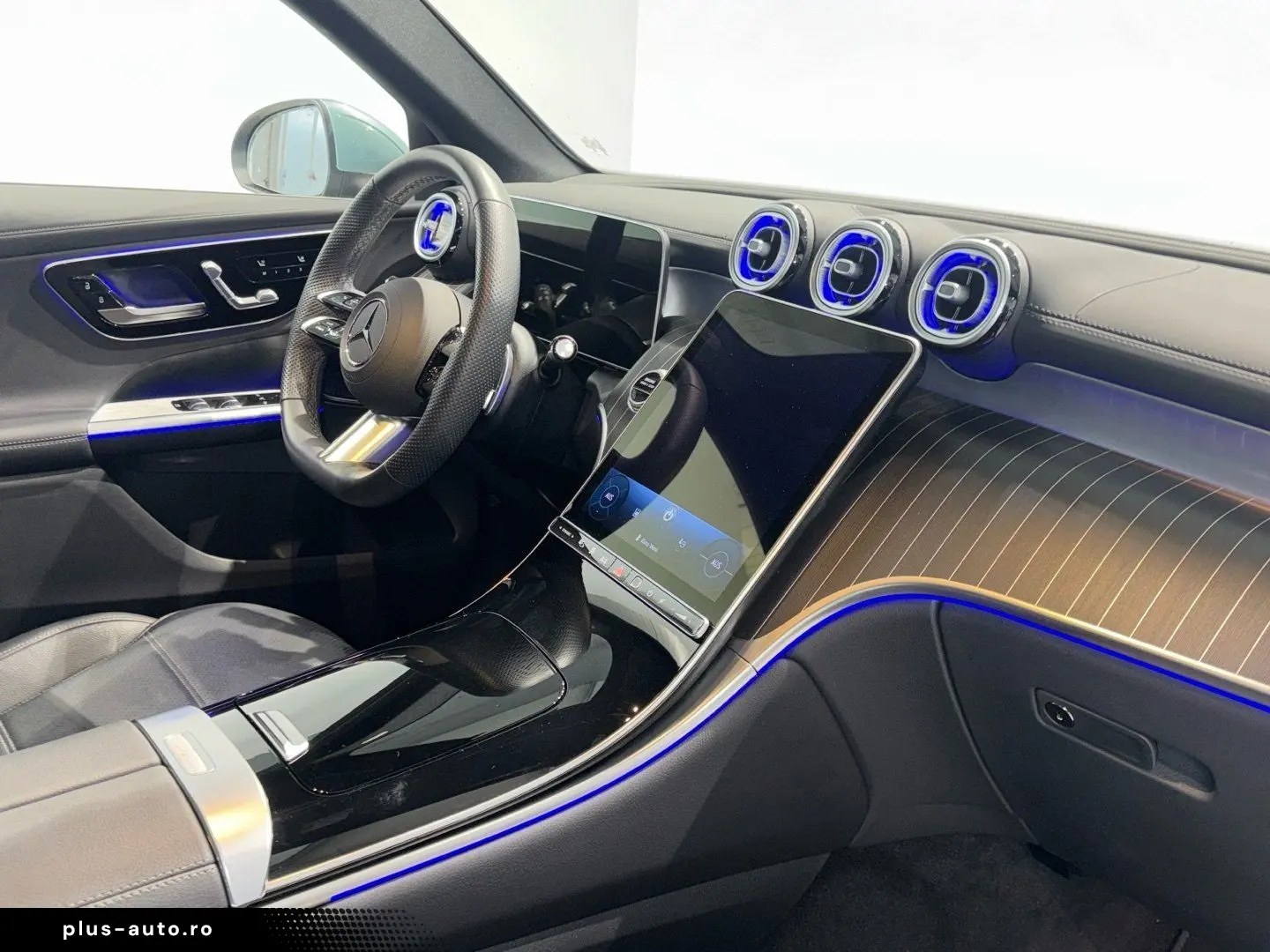 MERCEDES-BENZ GLC 400 e 4M AMG Panorama Multikontursitze AHK