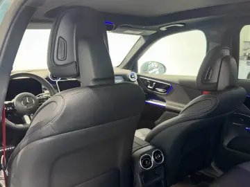 MERCEDES-BENZ GLC 400 e 4M AMG Panorama Multikontursitze AHK