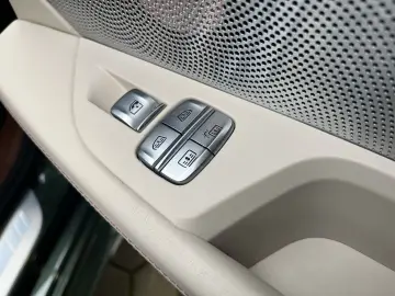 BMW M850 i xDrive Gran Coupe Bowers&Wilkins