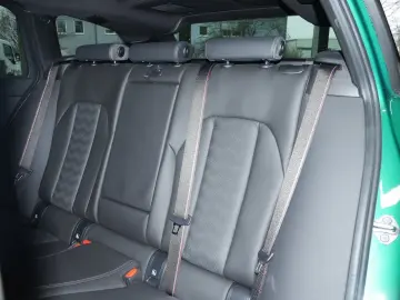 BMW M3 Competition M Sportsitze  Harman Kardon  Dach