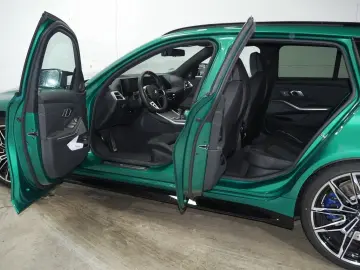 BMW M3 Competition M Sportsitze  Harman Kardon  Dach