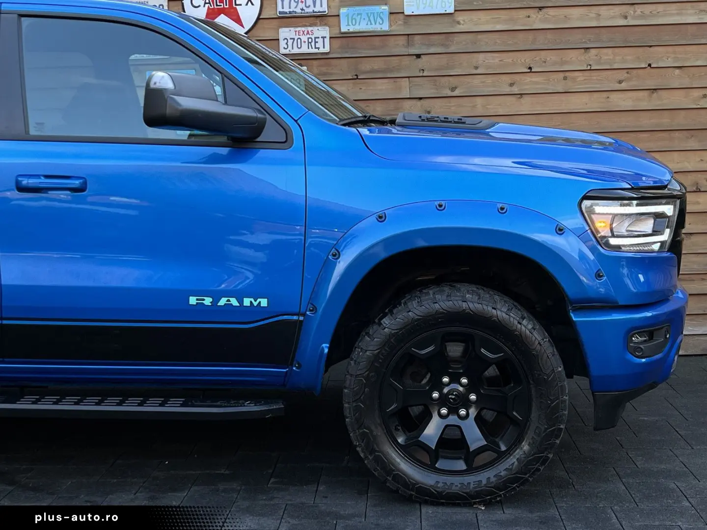 DODGE RAM 1500 OFFROAD 4x4 5 7L SHZ AHK CarPlay LPG