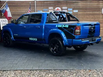 DODGE RAM 1500 OFFROAD 4x4 5 7L SHZ AHK CarPlay LPG