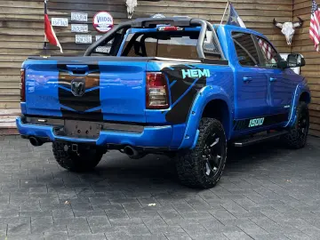 DODGE RAM 1500 OFFROAD 4x4 5 7L SHZ AHK CarPlay LPG