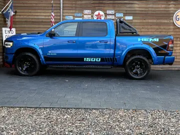 DODGE RAM 1500 OFFROAD 4x4 5 7L SHZ AHK CarPlay LPG