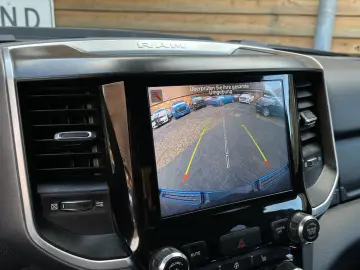 DODGE RAM 1500 OFFROAD 4x4 5 7L SHZ AHK CarPlay LPG