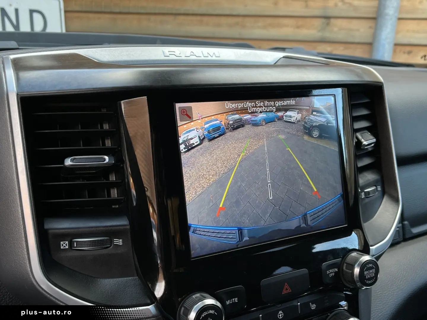 DODGE RAM 1500 OFFROAD 4x4 5 7L SHZ AHK CarPlay LPG