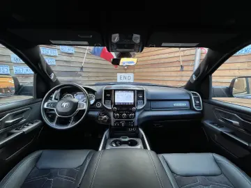 DODGE RAM 1500 OFFROAD 4x4 5 7L SHZ AHK CarPlay LPG