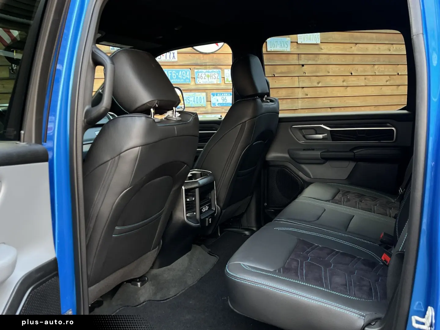 DODGE RAM 1500 OFFROAD 4x4 5 7L SHZ AHK CarPlay LPG