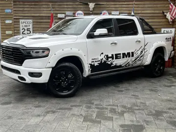 DODGE RAM 1500 Laramie LED AHK LPG Memory LPG