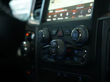 DODGE RAM 1500 4X4 Midland  Gas-Anlage  1.H  Kam  GSD