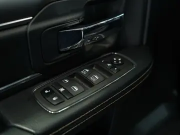 DODGE RAM 1500 4X4 Midland  Gas-Anlage  1.H  Kam  GSD