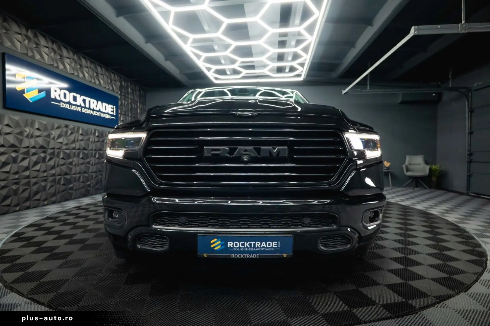 DODGE RAM 5.7 V8 HEMI 4x4 OFFROAD Night-Paket  LED 19%