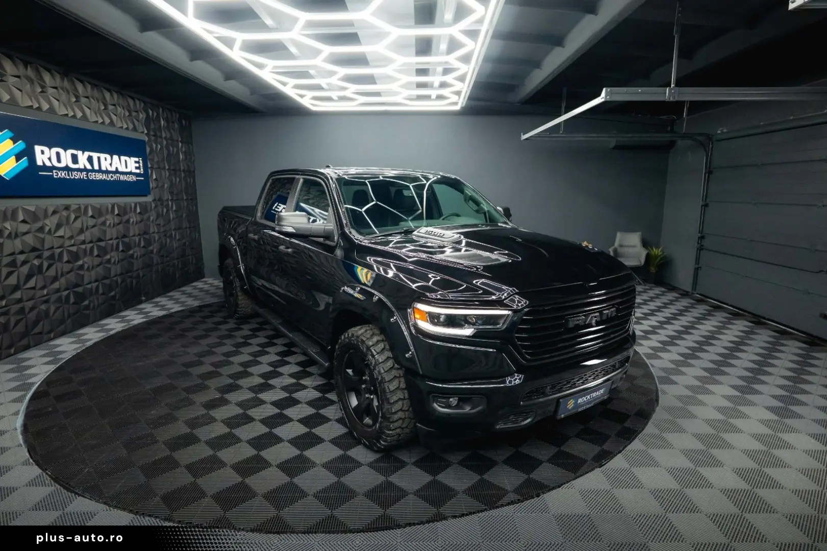 DODGE RAM 5.7 V8 HEMI 4x4 OFFROAD Night-Paket  LED 19%
