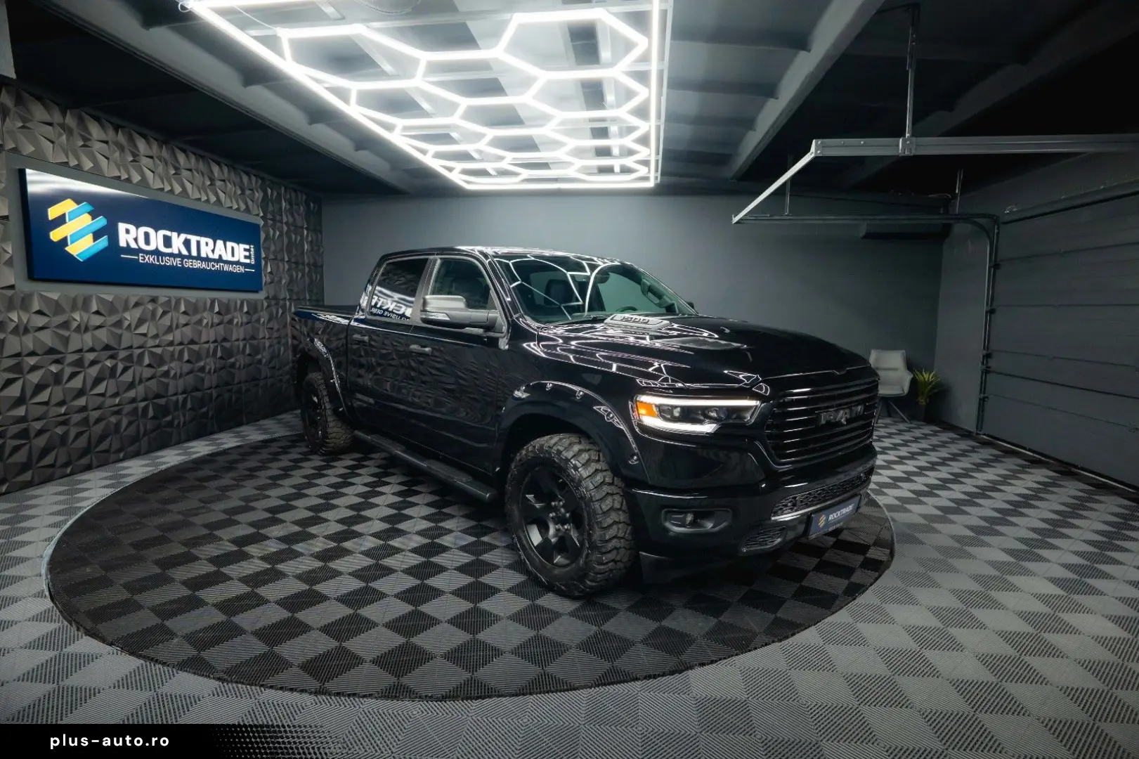 DODGE RAM 5.7 V8 HEMI 4x4 OFFROAD Night-Paket  LED 19%