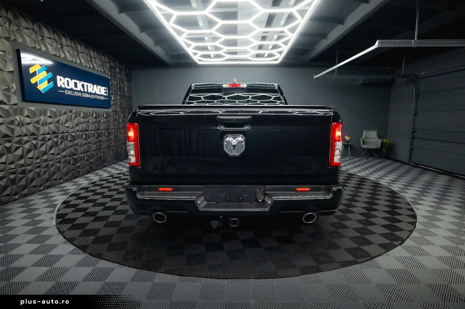 DODGE RAM 5.7 V8 HEMI 4x4 OFFROAD Night-Paket  LED 19%