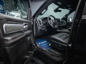 DODGE RAM 5.7 V8 HEMI 4x4 OFFROAD Night-Paket  LED 19%