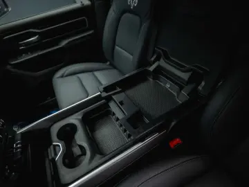 DODGE RAM 5.7 V8 HEMI 4x4 OFFROAD Night-Paket  LED 19%