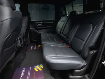 DODGE RAM 5.7 V8 HEMI 4x4 OFFROAD Night-Paket  LED 19%