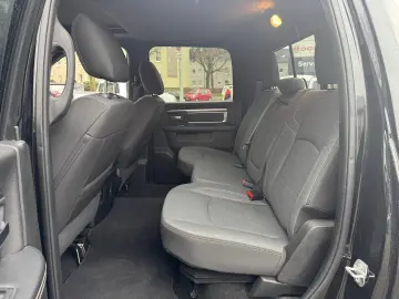 DODGE RAM 5.7 V8 Crew Cab Warlock LPG   NAP   Kamera v