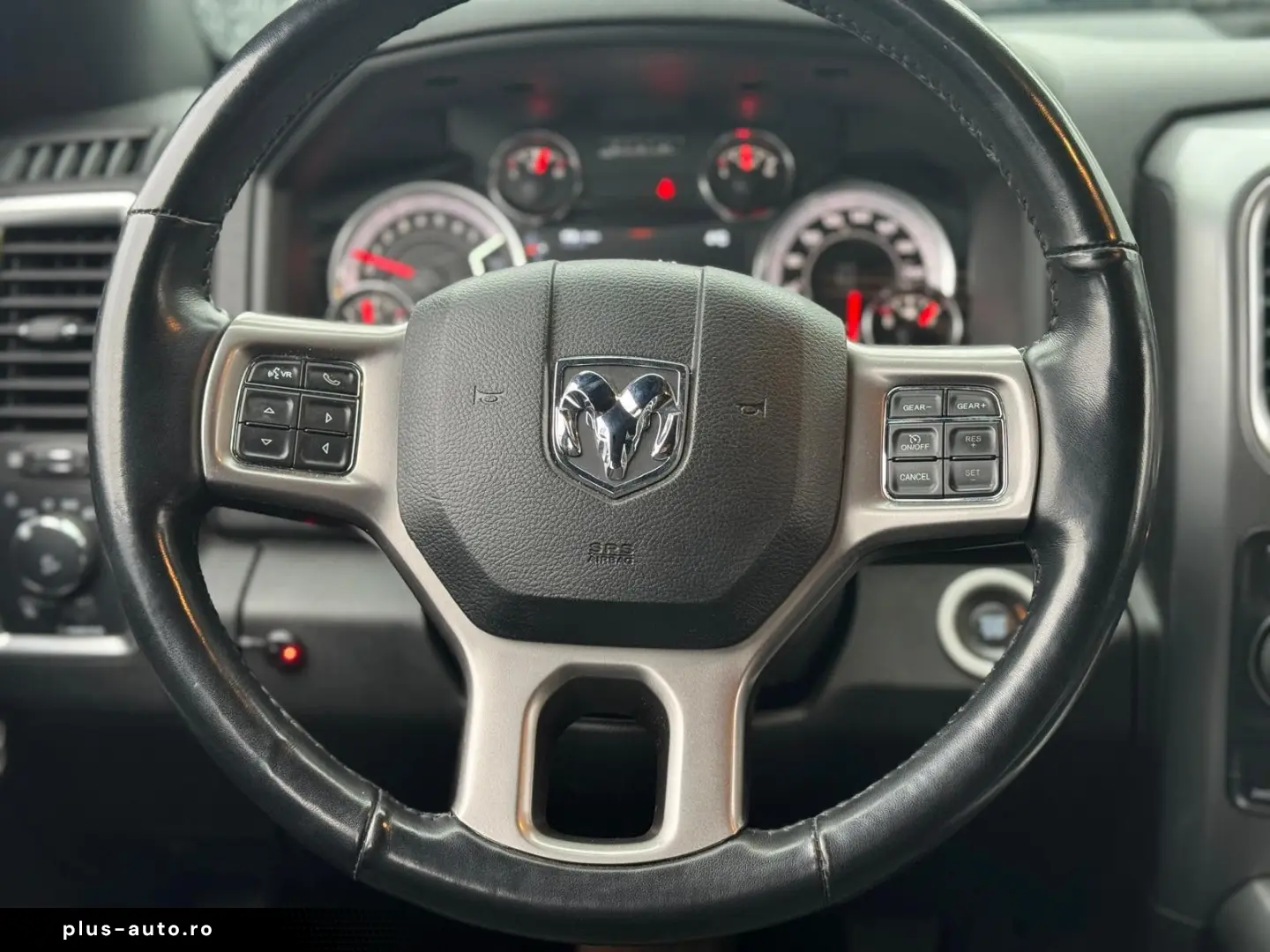 DODGE RAM 5.7 V8 Crew Cab Warlock LPG   NAP   Kamera v