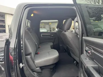 DODGE RAM 5.7 V8 Crew Cab Warlock LPG   NAP   Kamera v