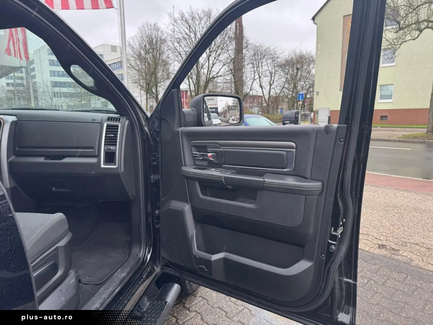 DODGE RAM 5.7 V8 Crew Cab Warlock LPG   NAP   Kamera v