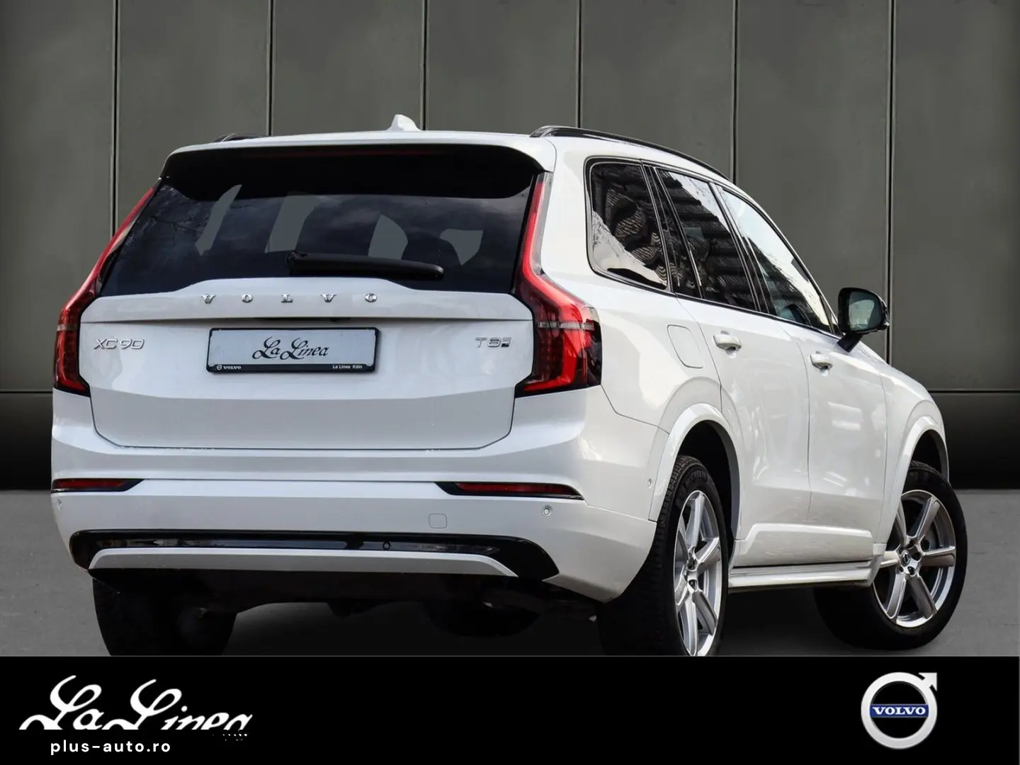 VOLVO XC90 T8 Recharge AWD Plus Dark Reskin NP  95.450