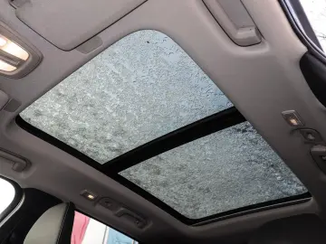 VOLVO XC90 T8 AWD Recharge Reskin Plus Dark NP 95.230