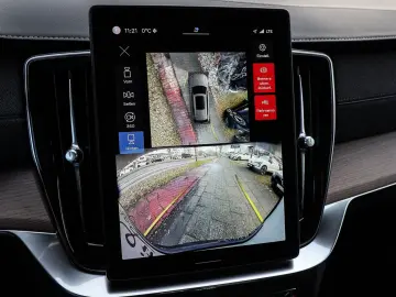 VOLVO XC90 T8 AWD Recharge Reskin Plus Dark NP 95.230