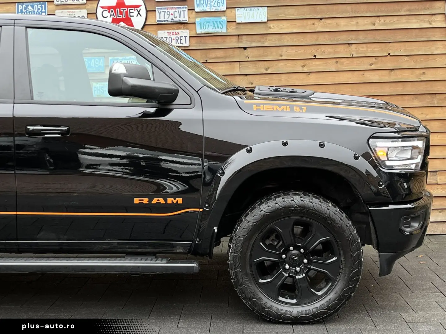 DODGE RAM 1500 OFFROAD 5.7L AHK 4x4 SZH Rollbar