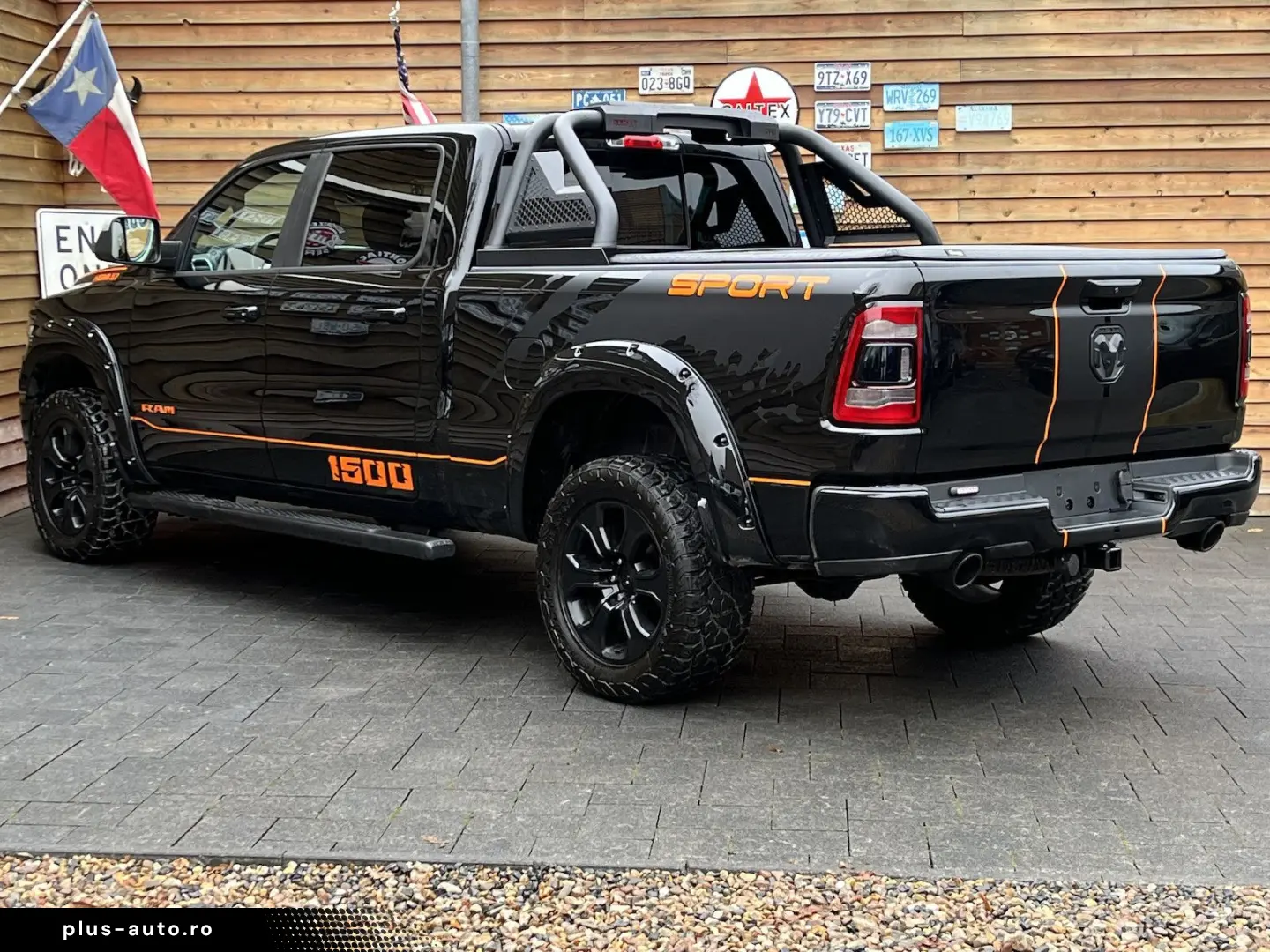 DODGE RAM 1500 OFFROAD 5.7L AHK 4x4 SZH Rollbar