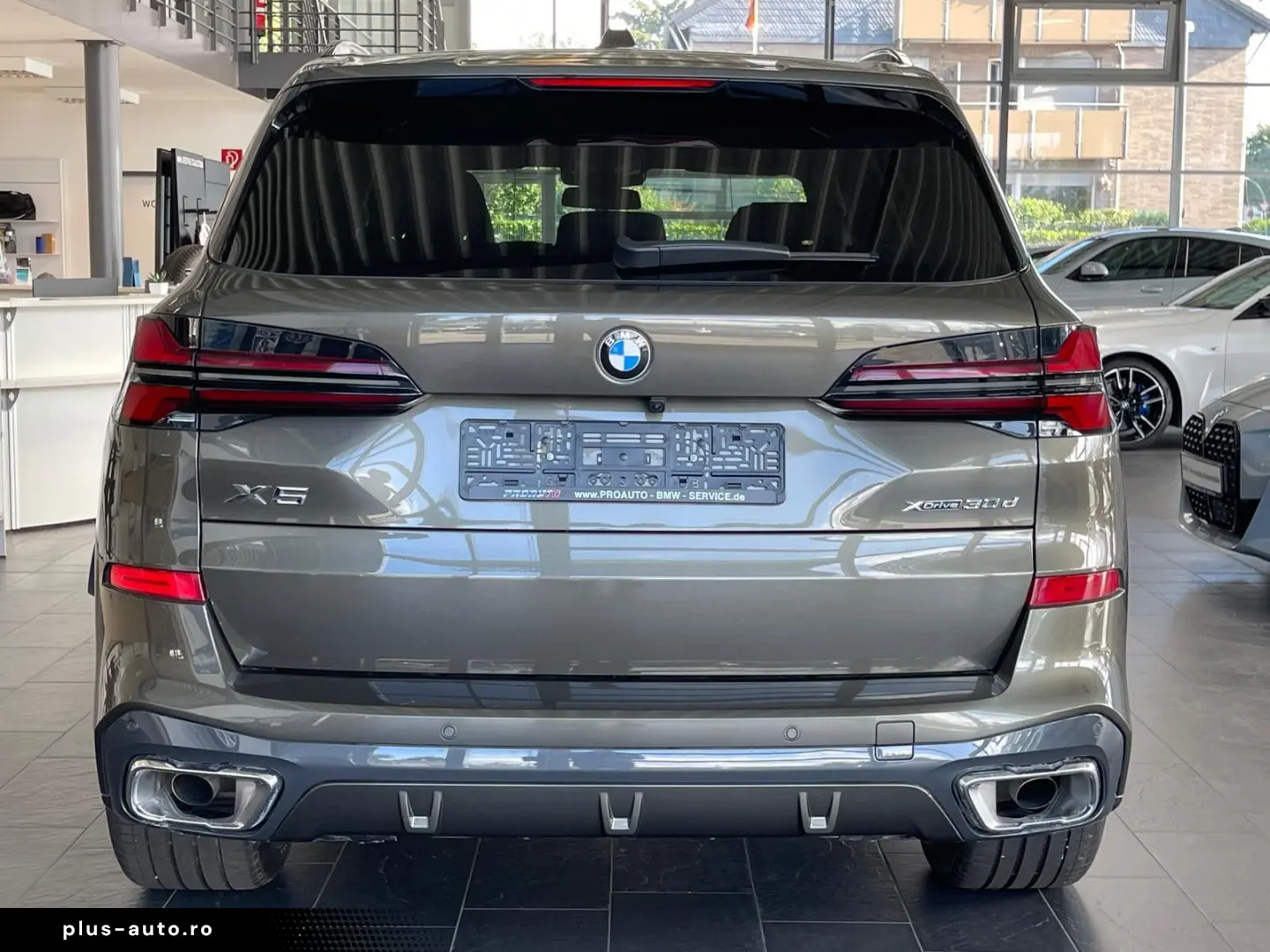 BMW X5 30d xDrive M Sport A-LED HUD AHK Dr.AProf HK