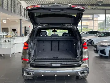 BMW X5 30d xDrive M Sport A-LED HUD AHK Dr.AProf HK