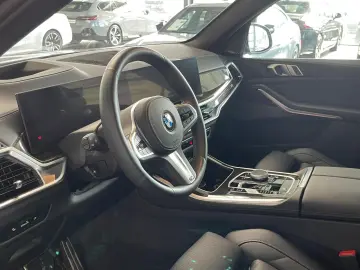 BMW X5 30d xDrive M Sport A-LED HUD AHK Dr.AProf HK