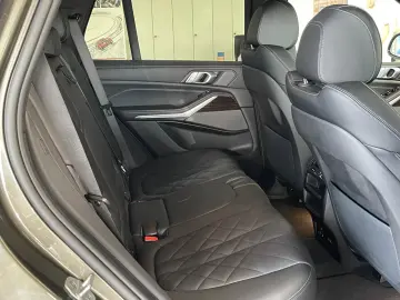 BMW X5 30d xDrive M Sport A-LED HUD AHK Dr.AProf HK