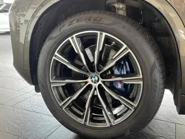 BMW X5 30d xDrive M Sport A-LED HUD AHK Dr.AProf HK