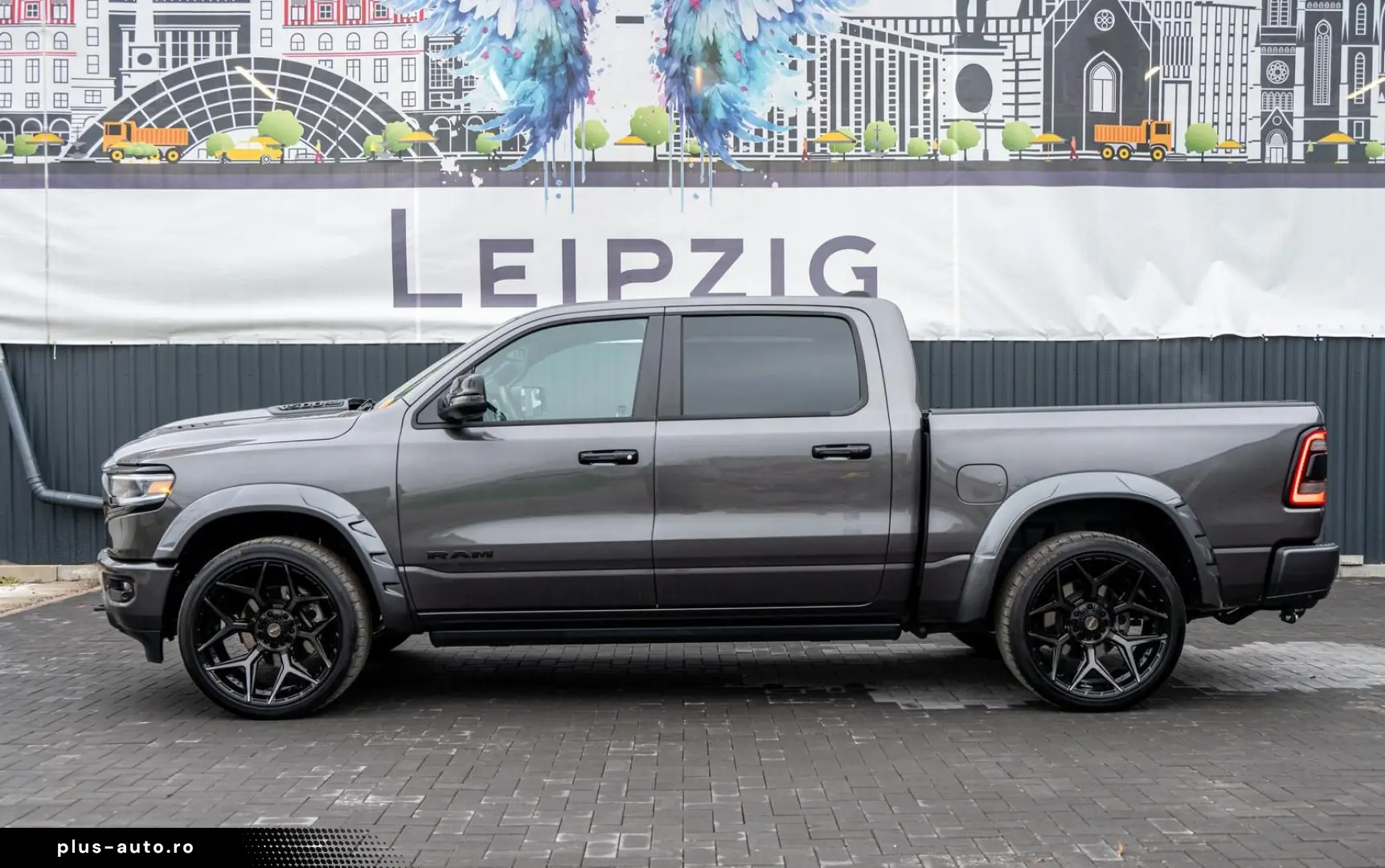 DODGE RAM Limited Night 5.7l Luft LPG ACC