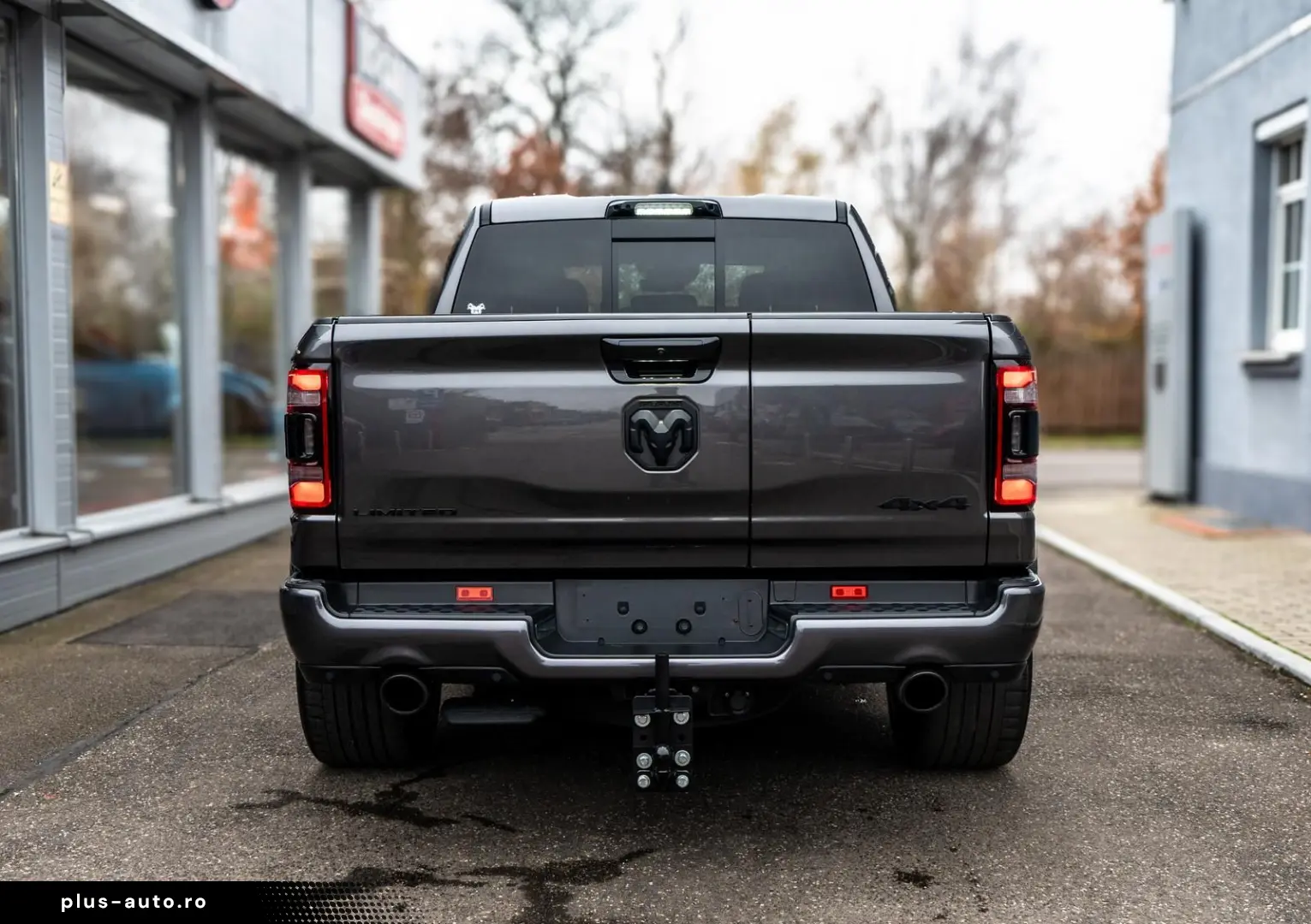 DODGE RAM Limited Night 5.7l Luft LPG ACC