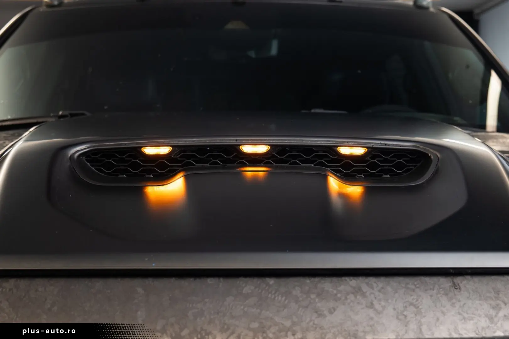 DODGE RAM 1500 TRX Harman Kardon Car tent