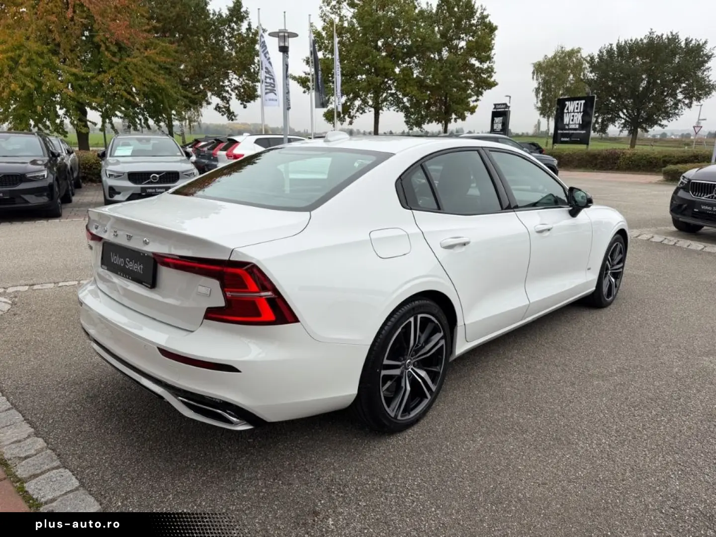 VOLVO S60 R Design Plug-In Hybrid T8 AWD El. Panodach
