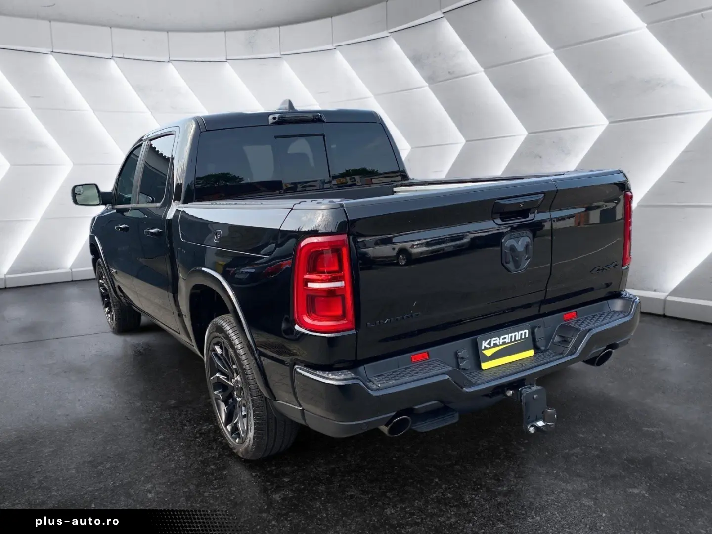 DODGE RAM 1500 Limited Night Crew Cab 2025 3.0 L6 HO H