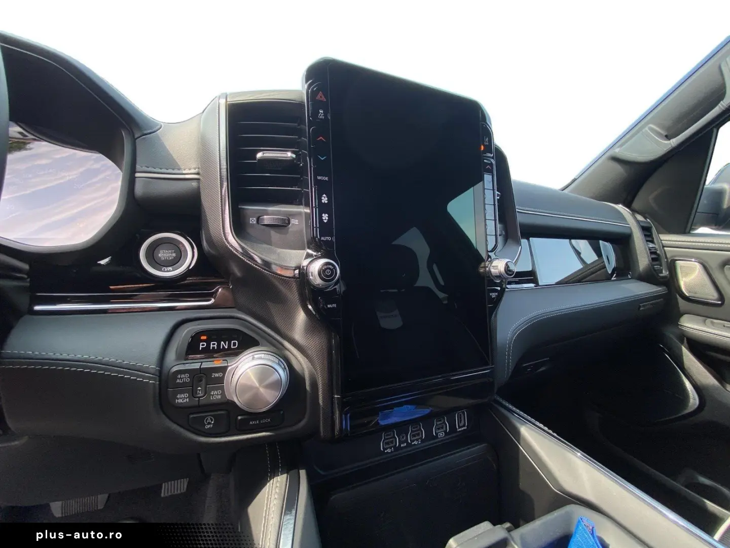 DODGE RAM 1500 Limited Night Crew Cab 2025 3.0 L6 HO H