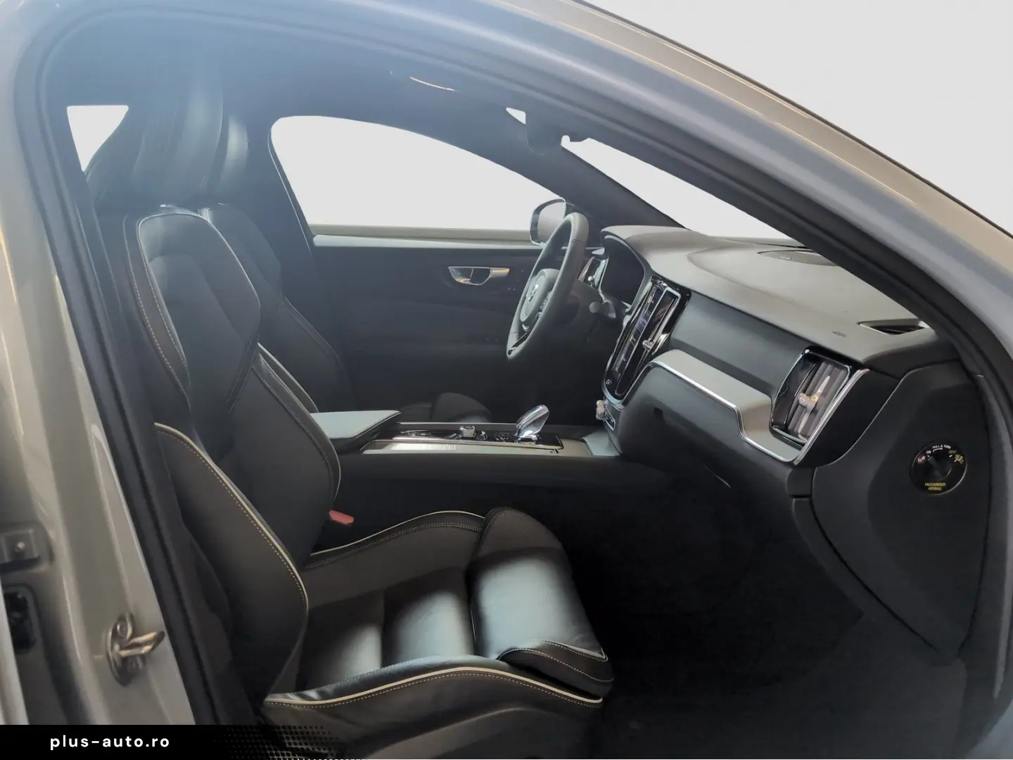 VOLVO S60 B4 Mild-Hybrid Benzin GT Plus Dark Standh.