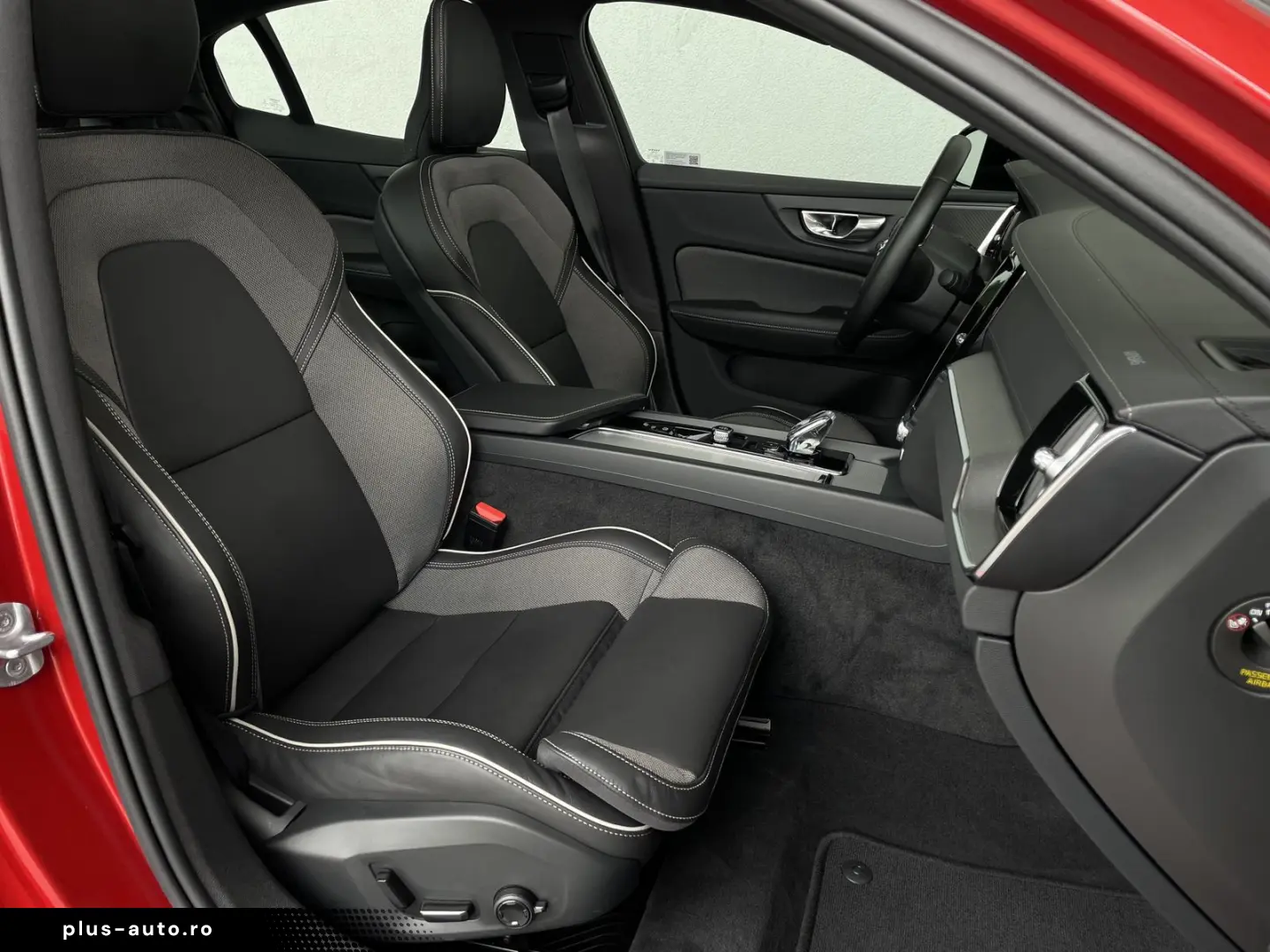 VOLVO S60 ULTIMATE DARK AWD 360  KAMERA LED HARMAN