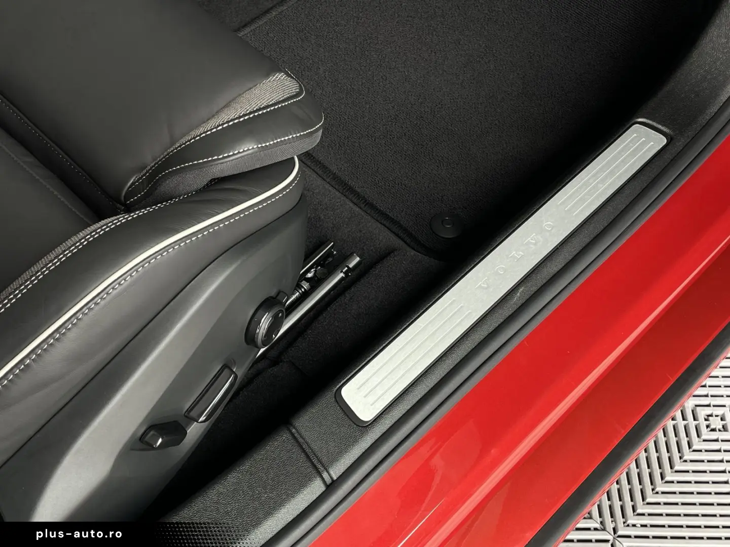 VOLVO S60 ULTIMATE DARK AWD 360  KAMERA LED HARMAN