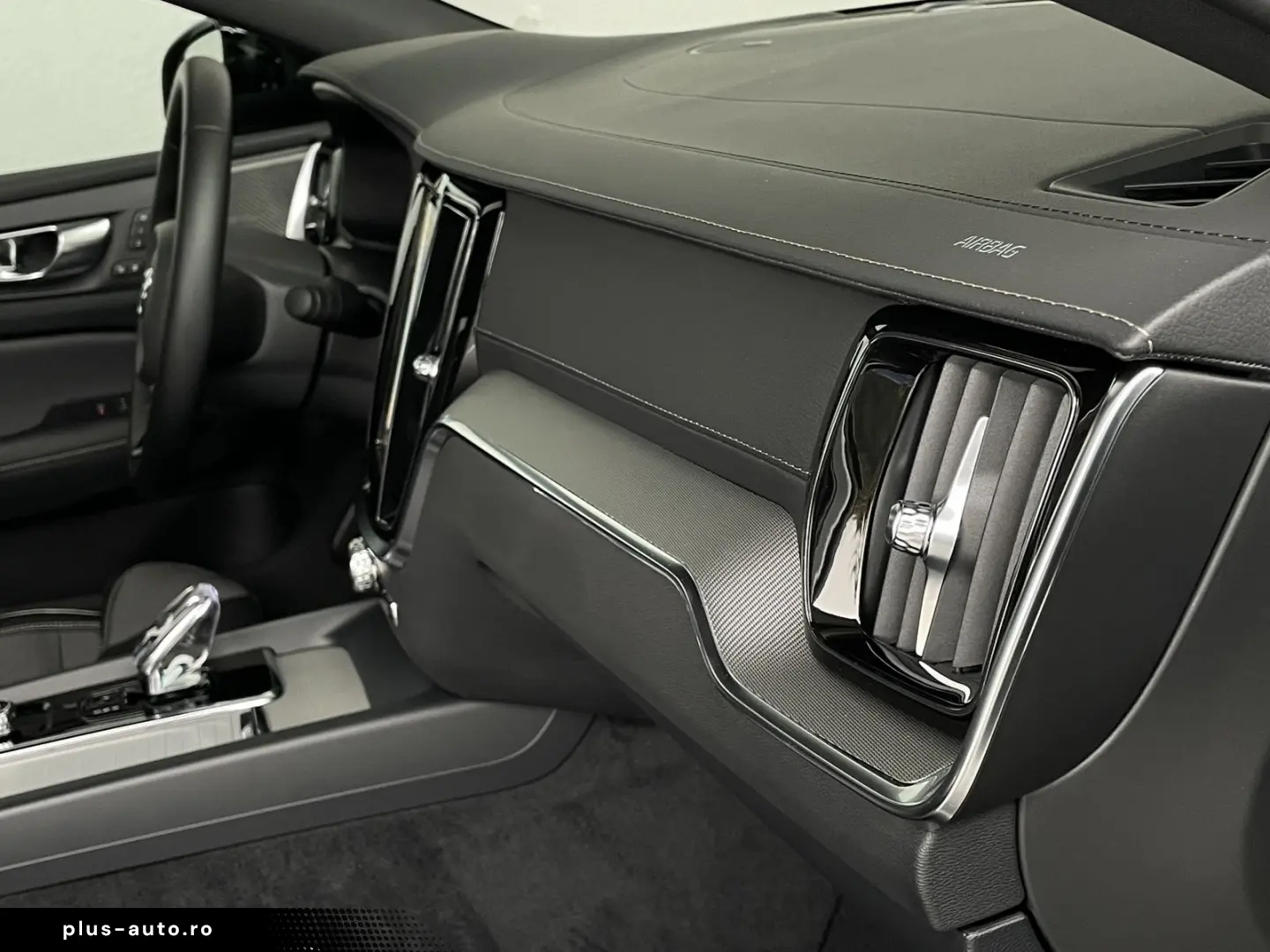 VOLVO S60 ULTIMATE DARK AWD 360  KAMERA LED HARMAN