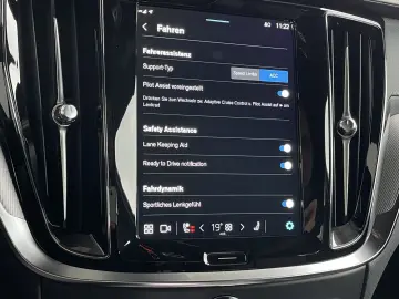 VOLVO S60 ULTIMATE DARK AWD 360  KAMERA LED HARMAN